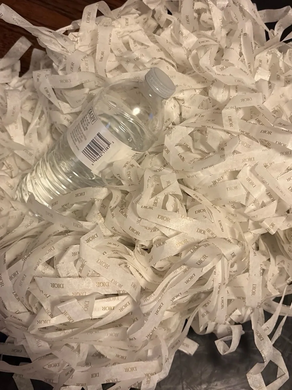 Dior White and Gold Branded Shredded Tissue Filler